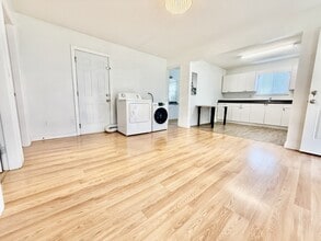 35215 Delair Rd in Abbotsford, BC - Building Photo - Building Photo