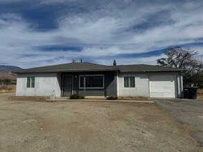 48834 Mojave Dr in Cabazon, CA - Building Photo - Building Photo