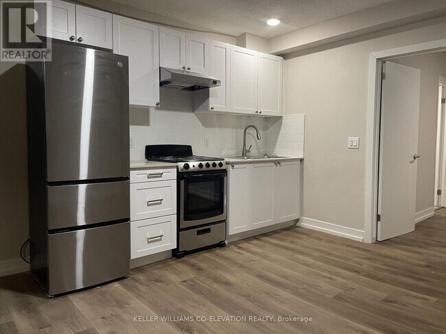 133 Prospect St S in Hamilton, ON - Building Photo - Building Photo