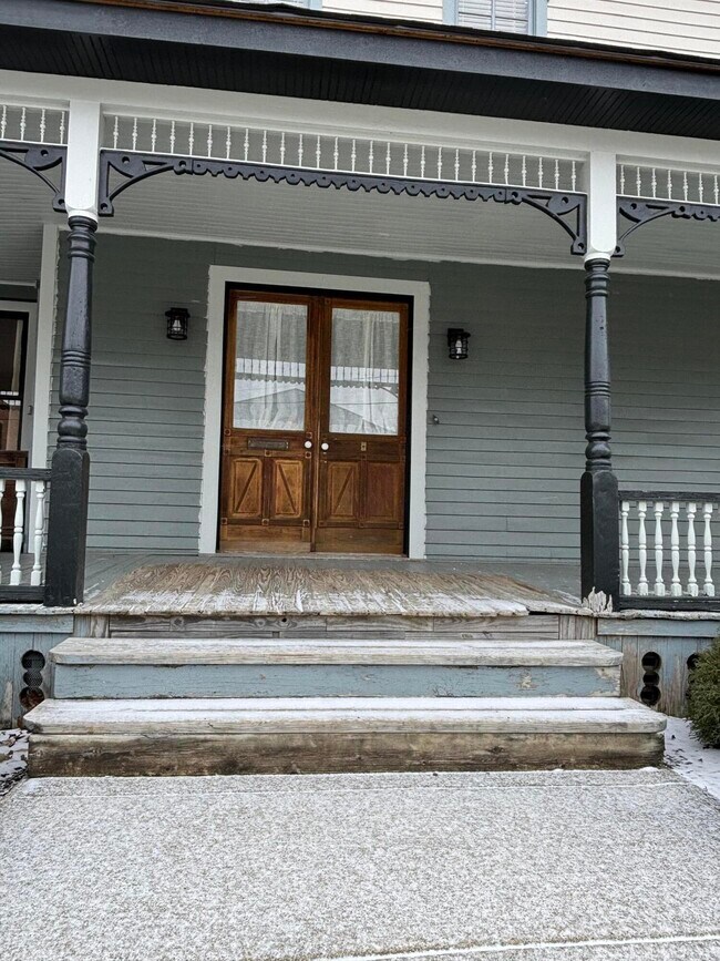 118 S Evans St in Tecumseh, MI - Building Photo - Building Photo