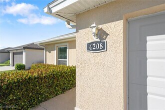 4208 SW 7th Pl in Cape Coral, FL - Building Photo - Building Photo