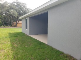 15973 SE 94th Terrace in Summerfield, FL - Foto de edificio - Building Photo