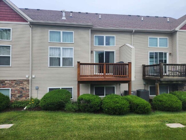 7874 Cottonwood Ln in West Des Moines, IA - Foto de edificio - Building Photo