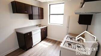 1530 N Kedzie Ave, Unit GA in Chicago, IL - Building Photo