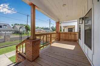 2302 Sumpter St in Houston, TX - Building Photo - Building Photo