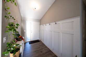 15233 Emory Ave in Apple Valley, MN - Building Photo - Building Photo