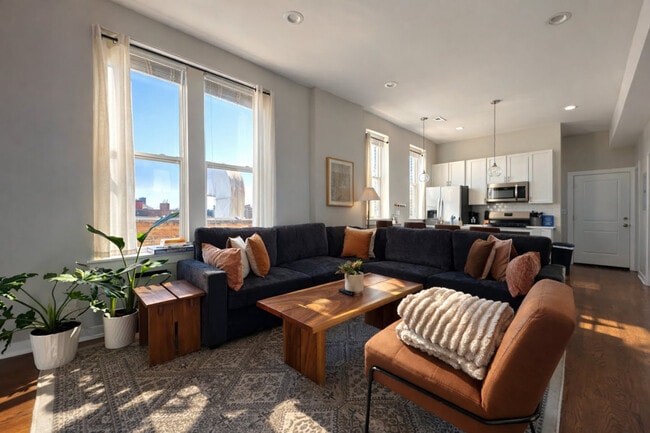 736 N Throop St, Unit SI ID1494909P