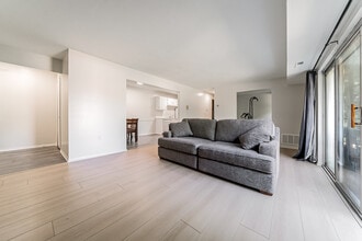 1930 King James Pkwy in Westlake, OH - Building Photo - Building Photo