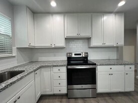 304 N Oak St in McKinney, TX - Building Photo