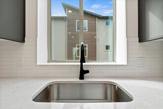 1745 S Rock Vw Ln in Boise, ID - Building Photo - Building Photo