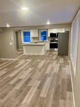 401 W Douglas Ave in Fergus Falls, MN - Building Photo - Building Photo