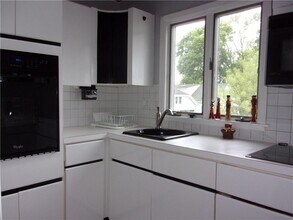 85 Homewood Ave-Unit -2nd Flr in North Providence, RI - Building Photo - Building Photo