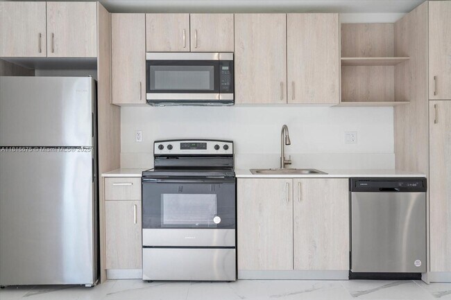 property at 420 SW 7th Ave