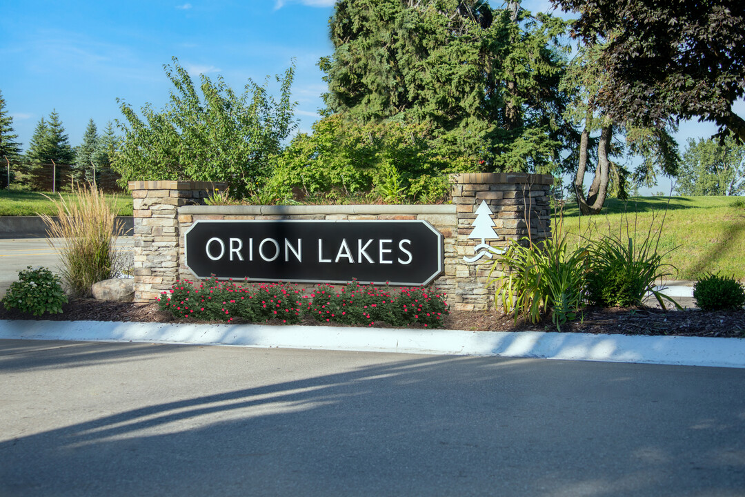 Orion Lakes in Orion Township, MI - Foto de edificio