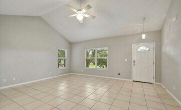 622 Dartmouth Ave in San Marcos, TX - Building Photo - Building Photo