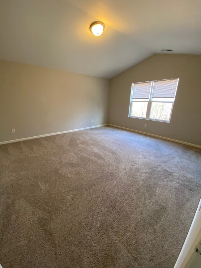 2036 East Park Dr in Lancaster, SC - Foto de edificio - Building Photo