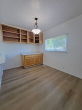 515 Central Ave in Petaluma, CA - Building Photo - Building Photo
