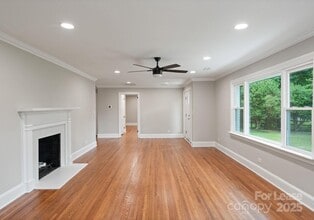 1121 S Edgemont Ave in Gastonia, NC - Building Photo - Building Photo