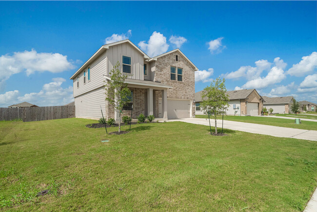 188 Shooting Star Dr in Kyle, TX - Foto de edificio - Building Photo