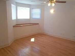 920-22 W Addison in Chicago, IL - Building Photo - Interior Photo