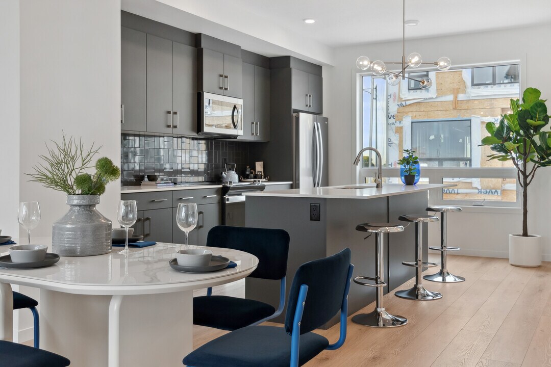 Linden Park at Erin Ridge North in St. Albert, AB - Building Photo