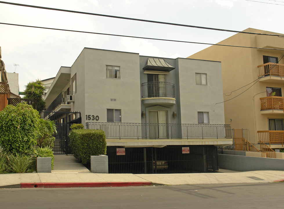 FlexRenter N Formosa - Furnished Flexible ... in Los Angeles, CA - Building Photo