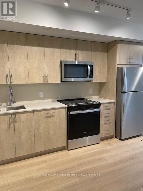 2425 Simcoe St N in Oshawa, ON - Building Photo - Building Photo