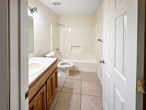 4135 N Apodaca St in Hobbs, NM - Building Photo - Building Photo