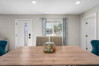 7902 E Latham St in Scottsdale, AZ - Building Photo - Building Photo