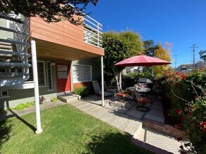 2916 Grand Canal, Unit 2916 in Venice, CA - Building Photo - Building Photo