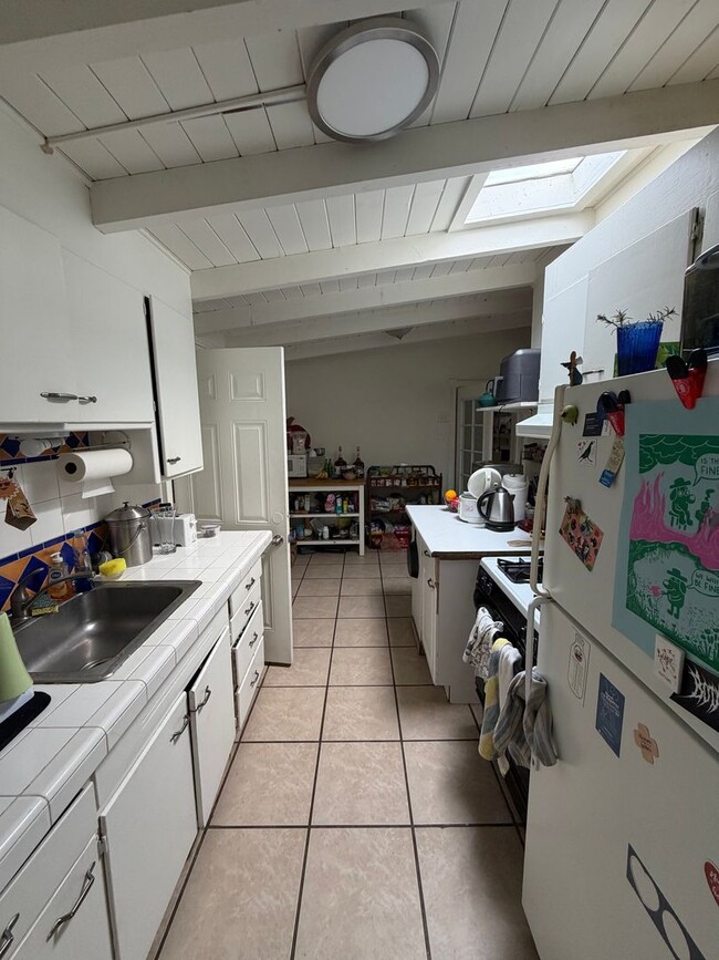 744 M St in Davis, CA - Building Photo - Building Photo