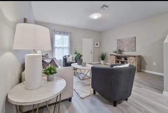 4337 Har Paul Cir in Tampa, FL - Building Photo - Building Photo