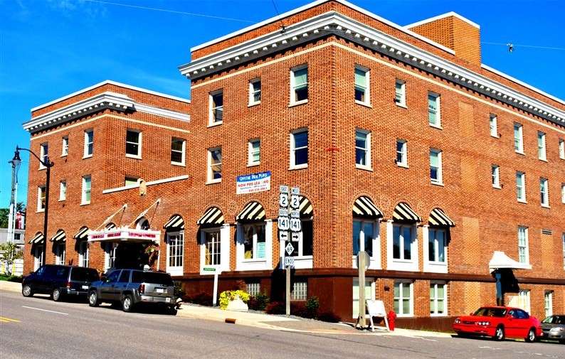 Crystal View Apartments in Crystal Falls, MI - Building Photo