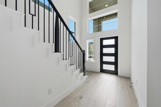 2903 Orange Leaf Dr in Fulshear, TX - Foto de edificio - Building Photo