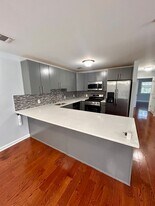 The Boulevard in Avenel, NJ - Building Photo