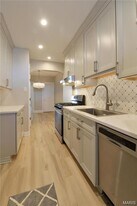 6607 Clayton Rd in Clayton, MO - Building Photo