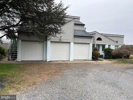 39258 Old Wheatland Rd in Waterford, VA - Building Photo