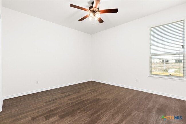property at 5112 Rose Gdn Lp