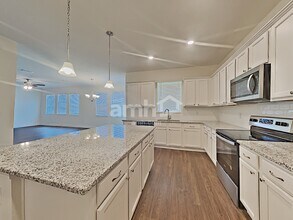 310 Pine Terrace Dr in Ruskin, FL - Building Photo - Building Photo