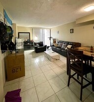 20102 SW 123rd Dr in Miami, FL - Building Photo