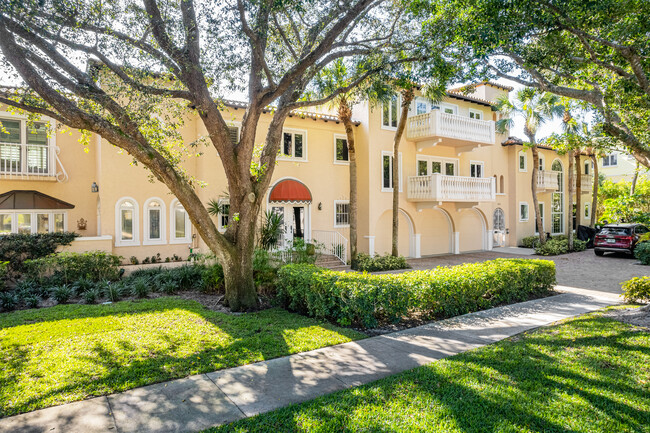 Shadowmoss in Naples, FL - Foto de edificio - Building Photo