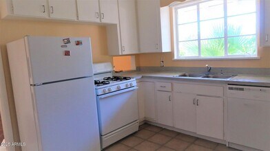 1222 E McLellan Blvd in Phoenix, AZ - Building Photo - Building Photo