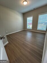 7 Mercury Ln in Newnan, GA - Building Photo - Building Photo