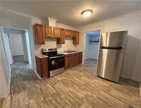 503 E 6th Ave in Raeford, NC - Building Photo - Building Photo