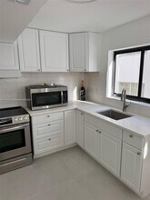 2939 Indian Creek Dr in Miami Beach, FL - Foto de edificio - Building Photo
