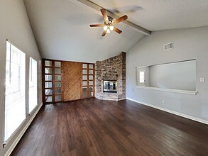 20113 Burle Oak Dr in Humble, TX - Building Photo - Building Photo