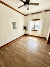 1758 Winona Blvd, Unit 1 in Los Angeles, CA - Foto de edificio - Building Photo