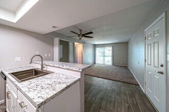 949 S Longmore, Unit 2 in Mesa, AZ - Building Photo - Building Photo
