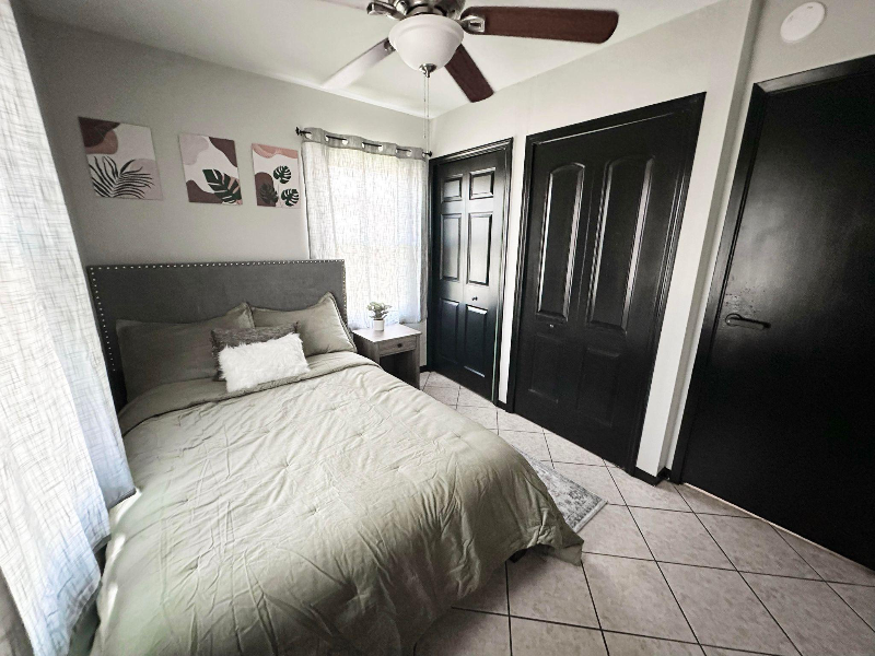 6913 Cocos Dr in Orlando, FL - Foto de edificio