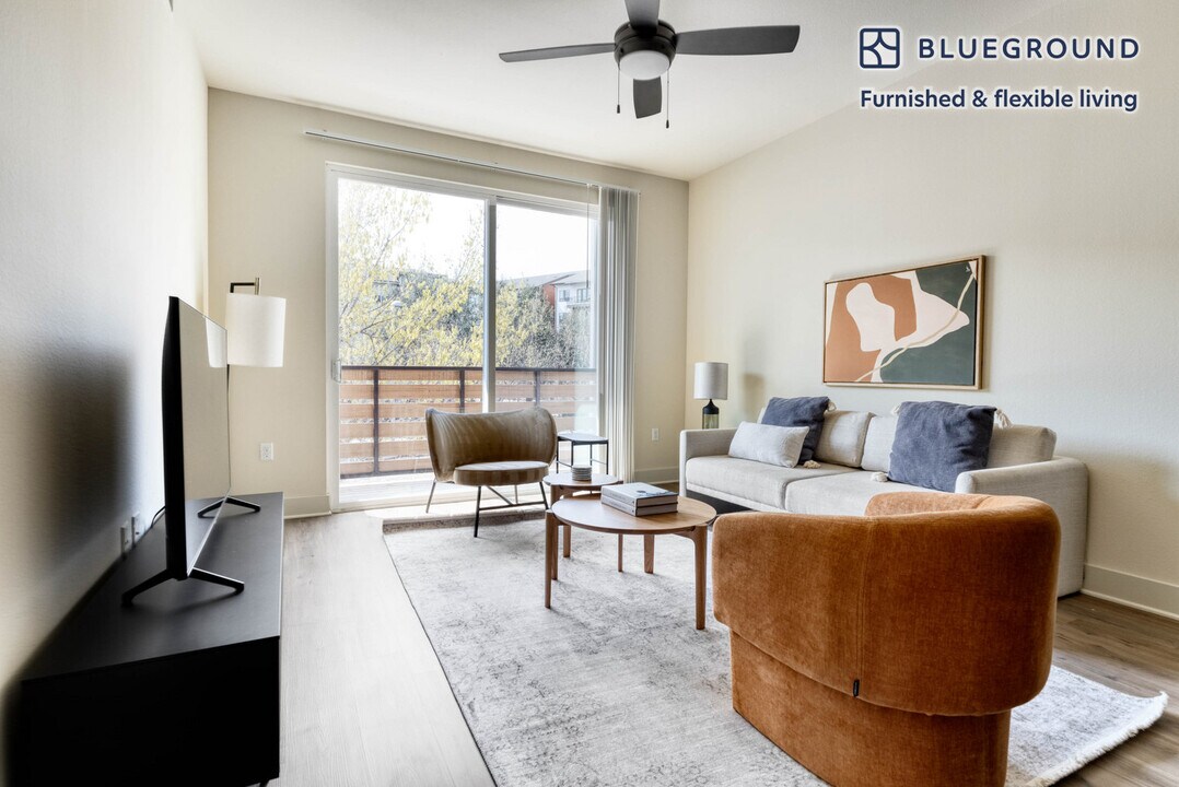 3100 Esperanza Crossing, Unit FL2-ID174 in Austin, TX - Building Photo